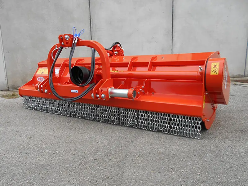 Trinciasarmenti serie T50 per trattori da 90 a 180 CV